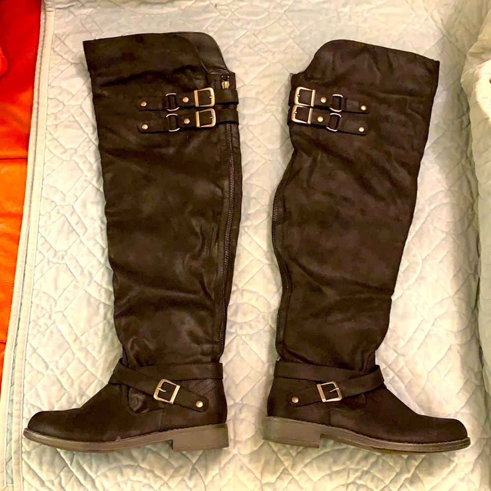 Just Fabulous Carmona Black Faux Leather Over the Knee Riding Boots. - Picture 2 of 8
